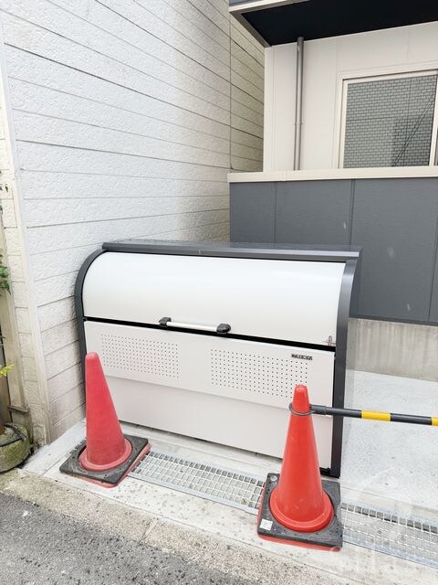 花園町駅 徒歩1分 1階の物件外観写真