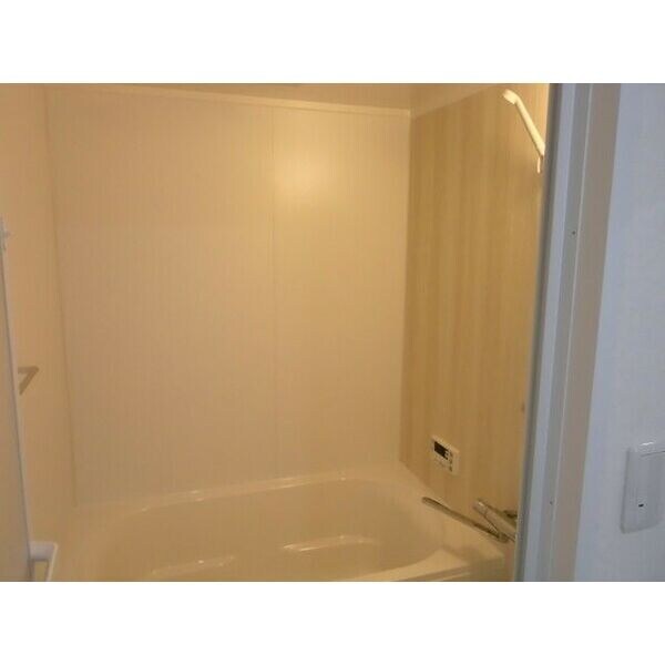 なるみグリーンコーポの物件内観写真