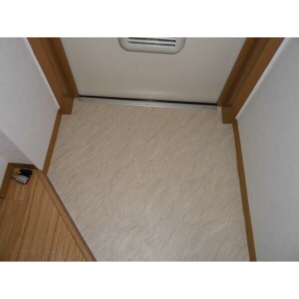 なるみグリーンコーポの物件内観写真