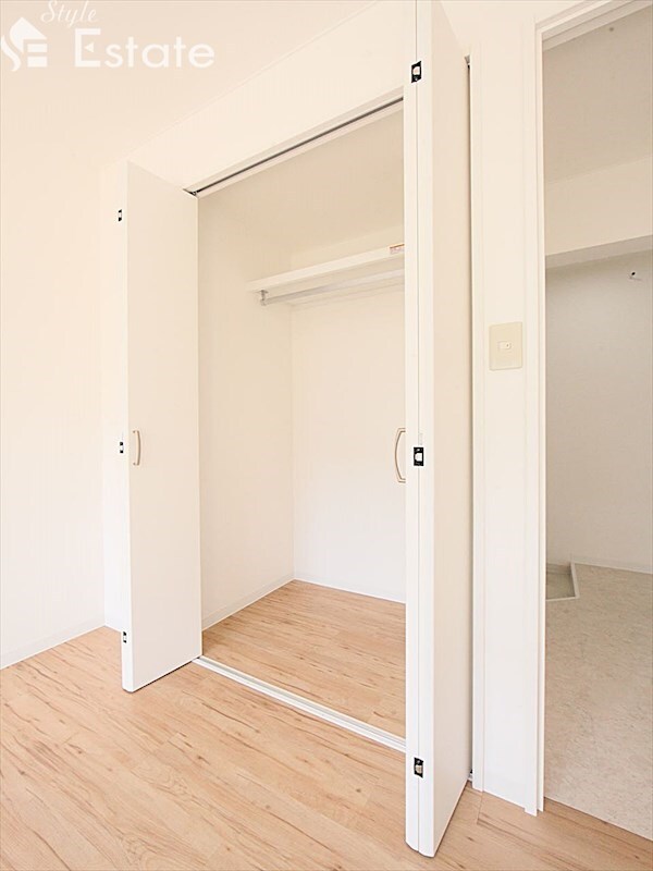 なるみグリーンコーポの物件内観写真