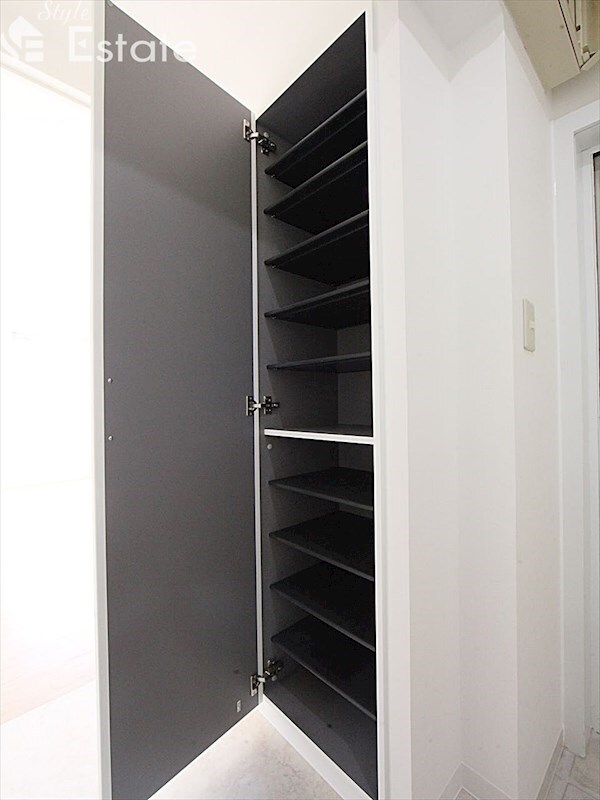 なるみグリーンコーポの物件内観写真