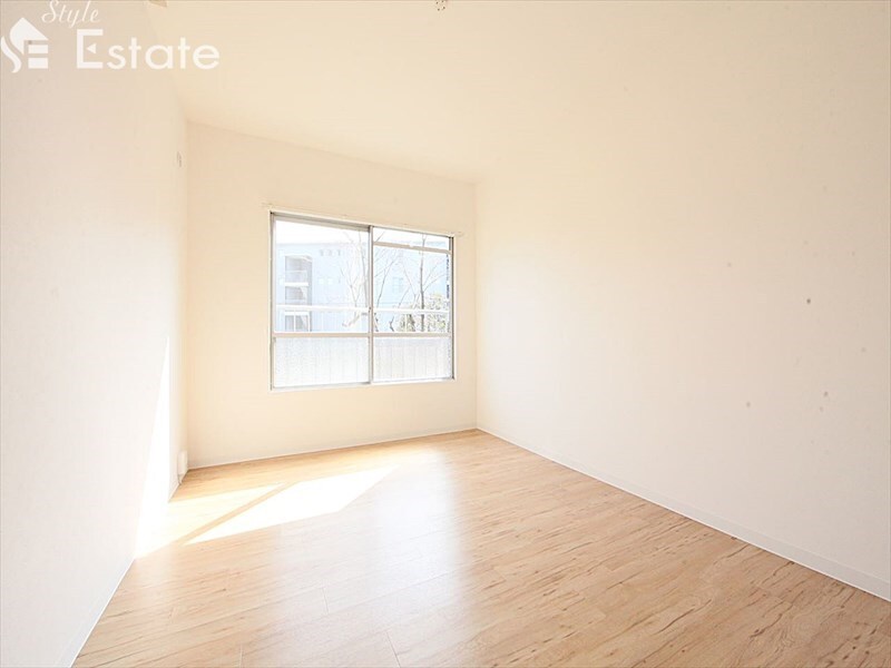 なるみグリーンコーポの物件内観写真