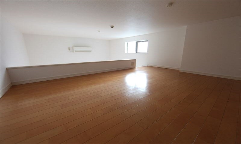 ツェルニーの物件内観写真