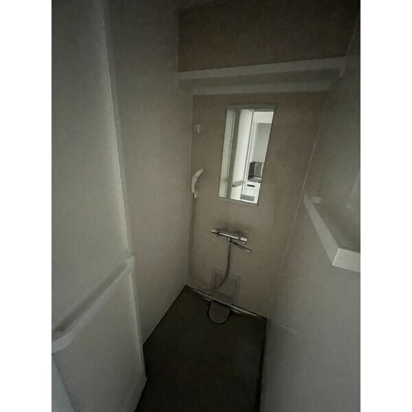 フローレスタナベの物件内観写真