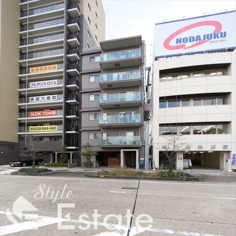 ラトレ白鳥の物件外観写真