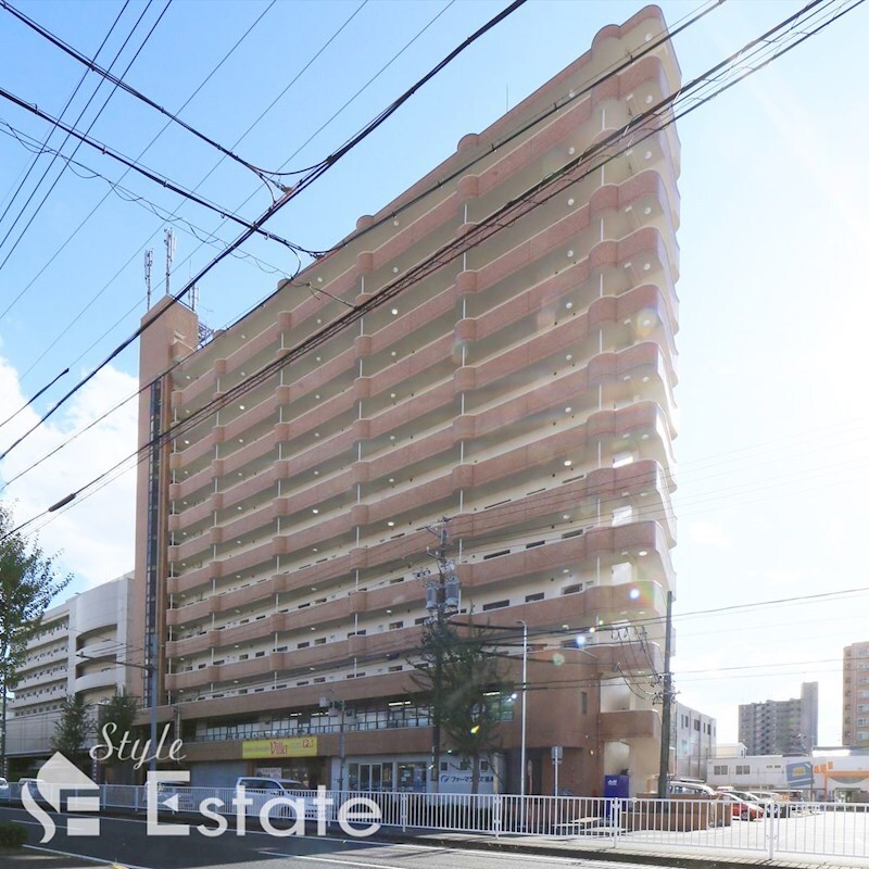 エラン平針の物件外観写真