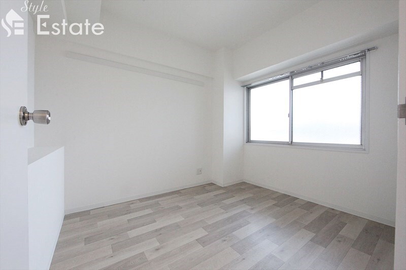 エステート鳴海の物件内観写真