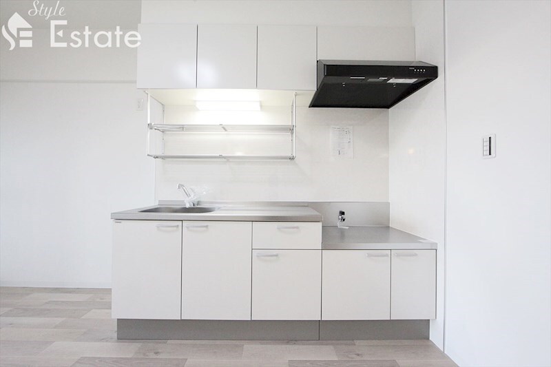 エステート鳴海の物件内観写真