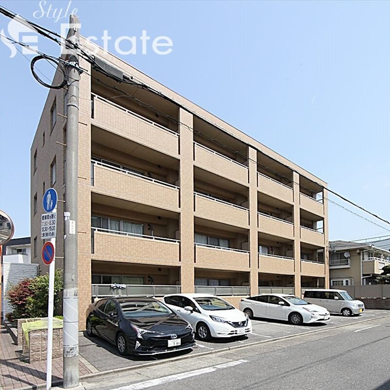 レージュ桜山の物件外観写真