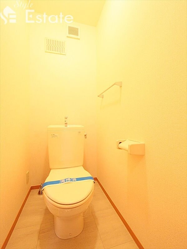 セジュール鳴丘の物件内観写真