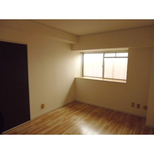 エミナンス弥富が丘の物件内観写真