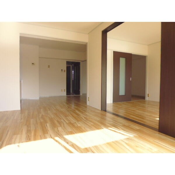 エミナンス弥富が丘の物件内観写真