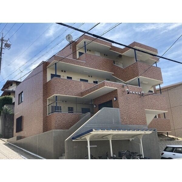 ヒルズ本山南の物件外観写真