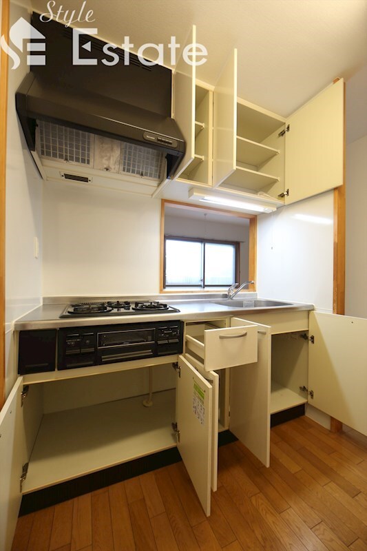 リバーサイド千年の物件内観写真