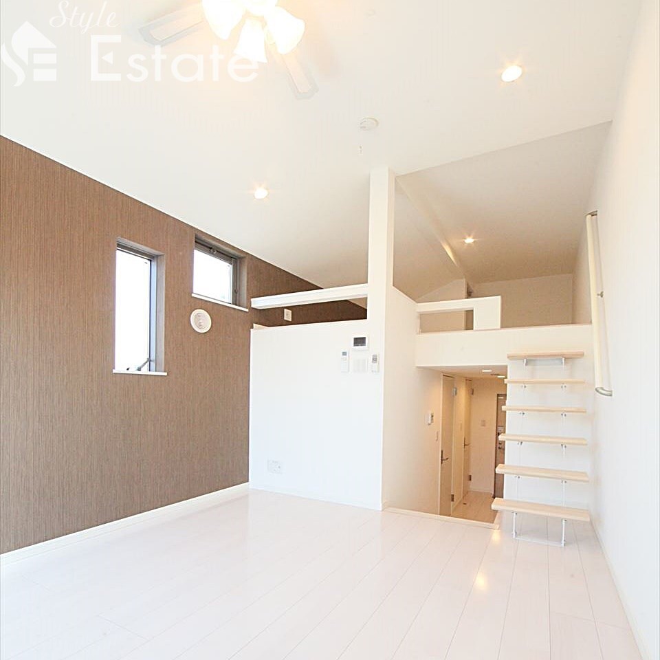 ルミエールHSの物件内観写真