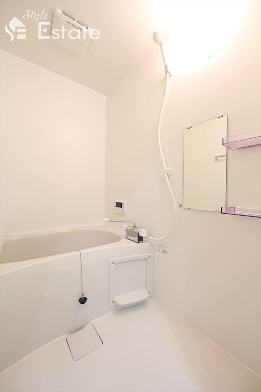 コンフォール鳴浜の物件内観写真