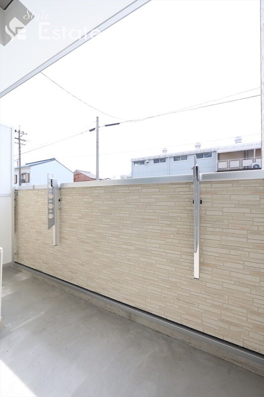 コンフォール鳴浜の物件内観写真