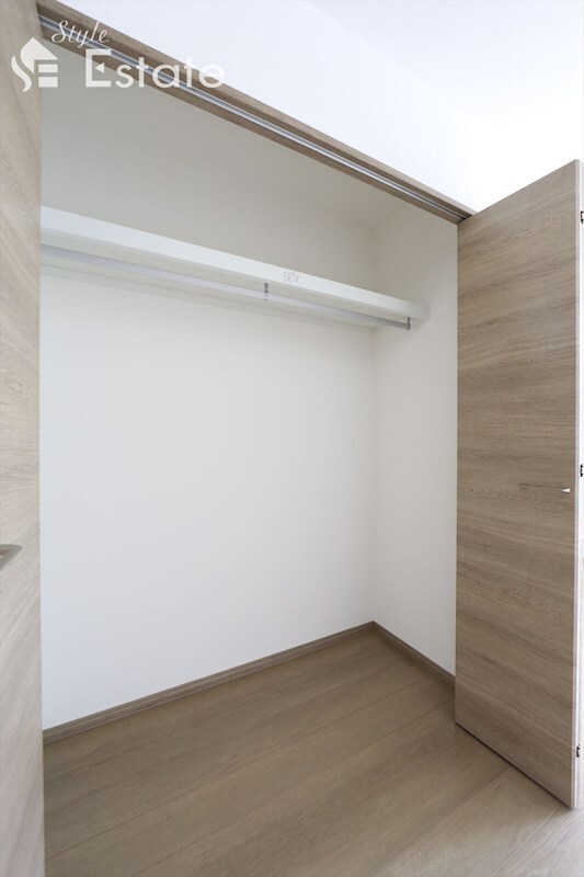 コンフォール鳴浜の物件内観写真