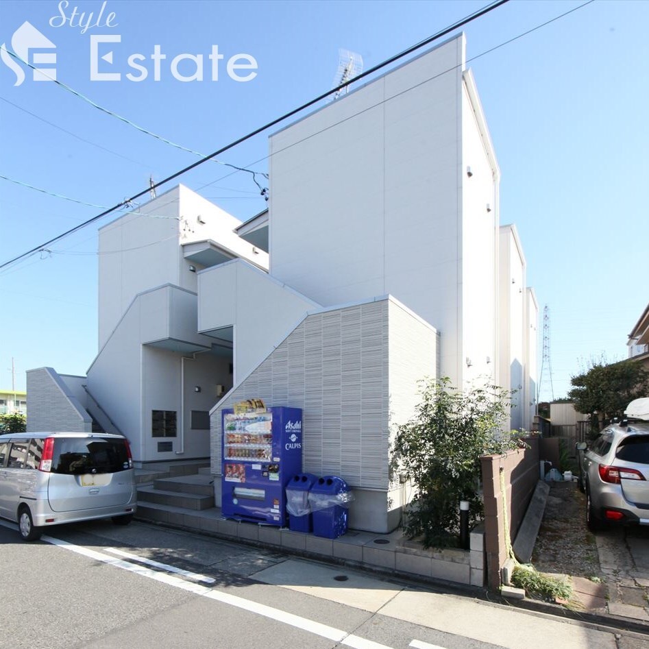 鶴里駅 徒歩12分の物件外観写真