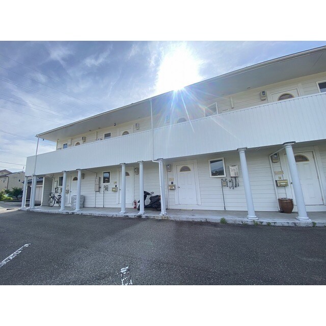 富山県滑川市大崎野の物件外観写真