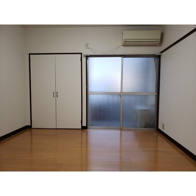 レジデンス高岡Ⅰの物件内観写真