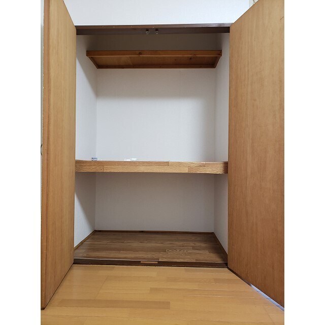 レジデンス高岡Ⅰの物件内観写真