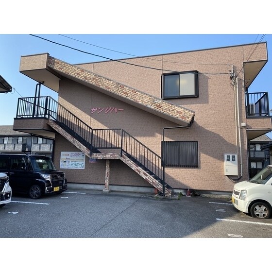 サンリバーの物件外観写真