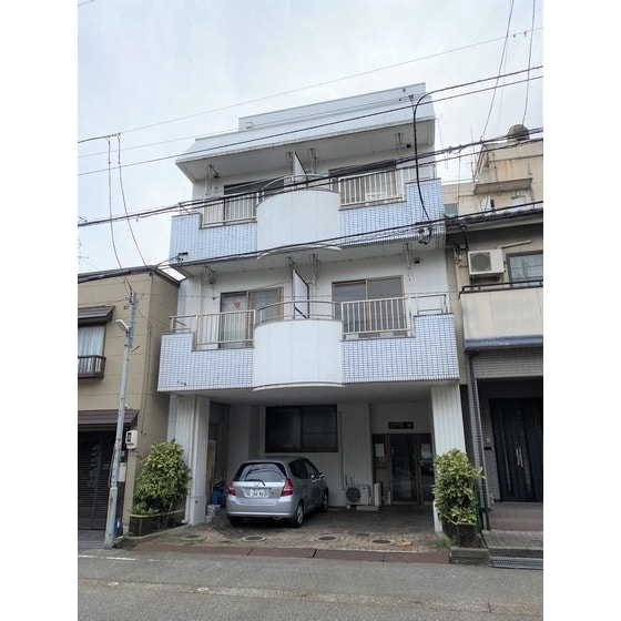 栄コーポの物件外観写真