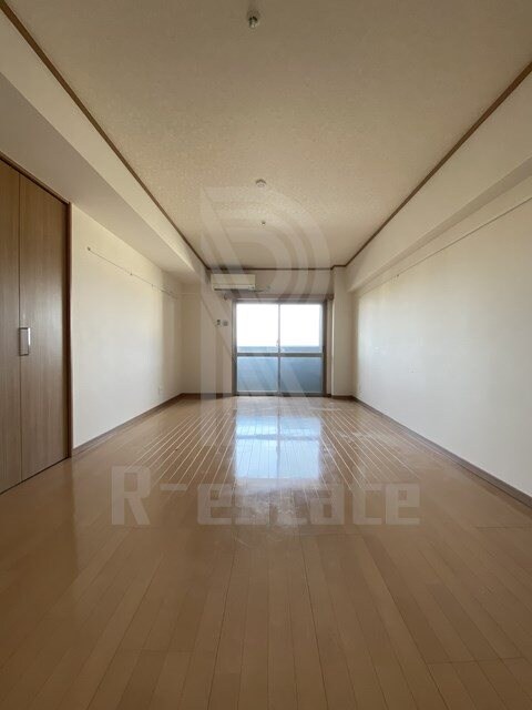 ロイヤル博多駅前の物件内観写真