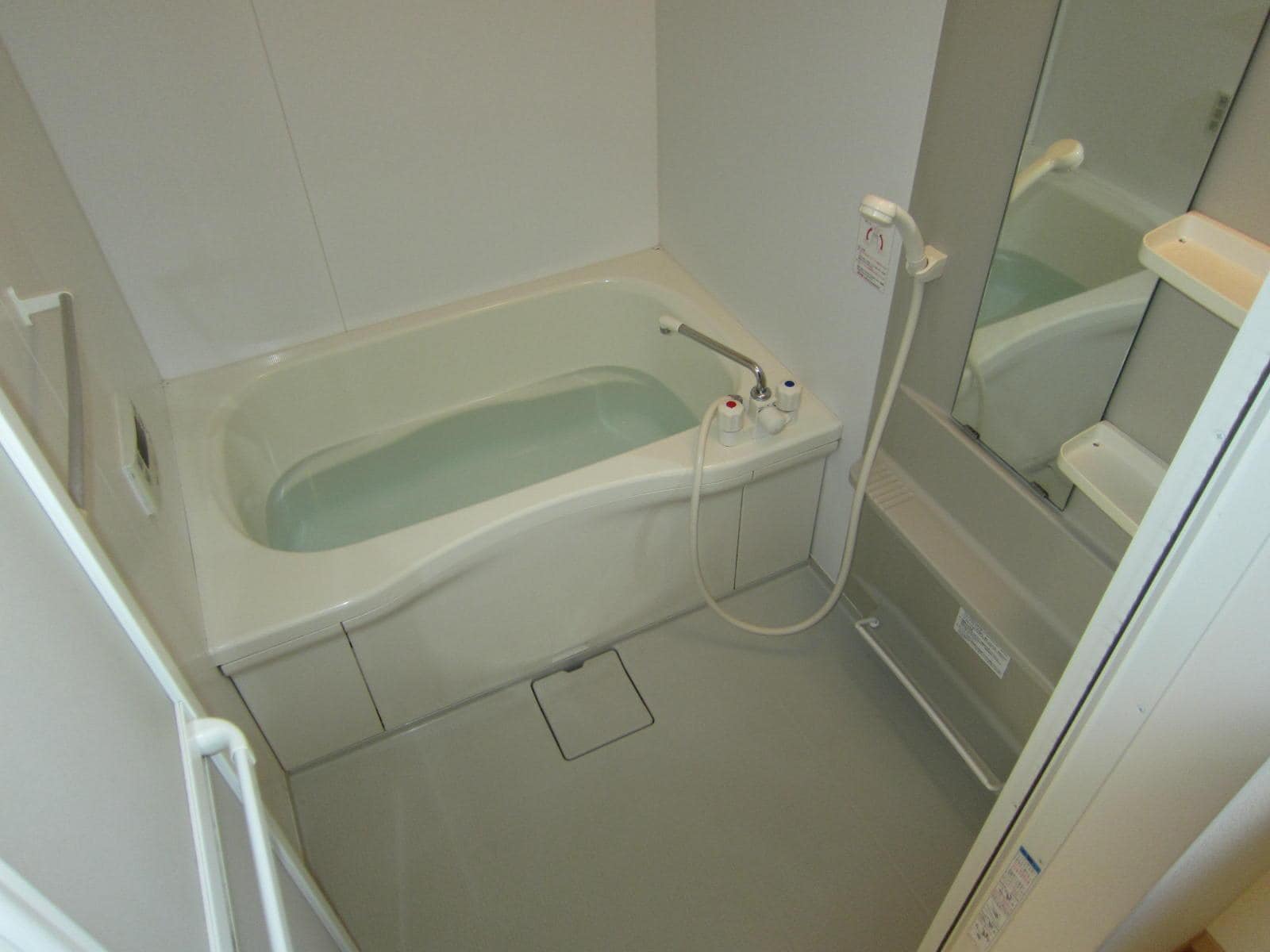 シャーメゾン津志田の物件内観写真