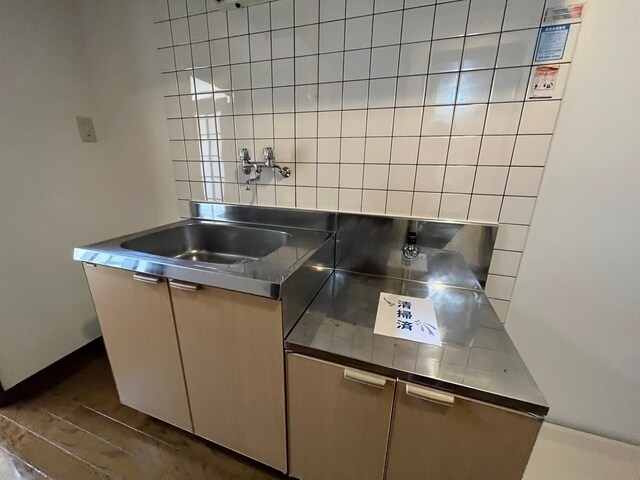 アヴァンセ富沢南壱番館の物件内観写真