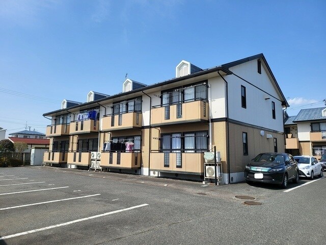 ロイヤルシャトー今泉Ａの物件外観写真