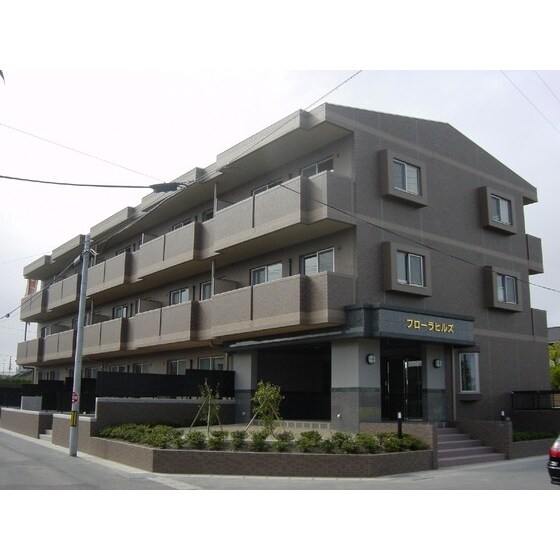 フローラヒルズの物件外観写真