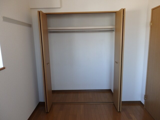 フローラヒルズの物件内観写真