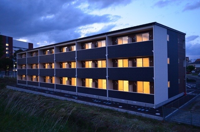 アヴァンセ高砂Ⅱの物件外観写真