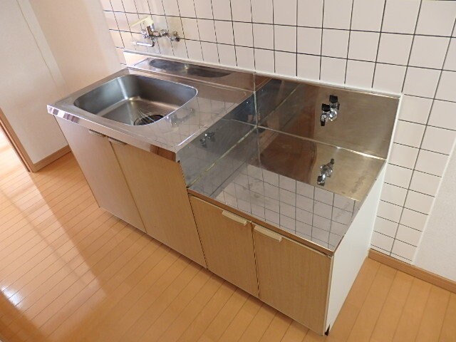 伊藤賃貸住宅　ＷＥＳＴの物件内観写真