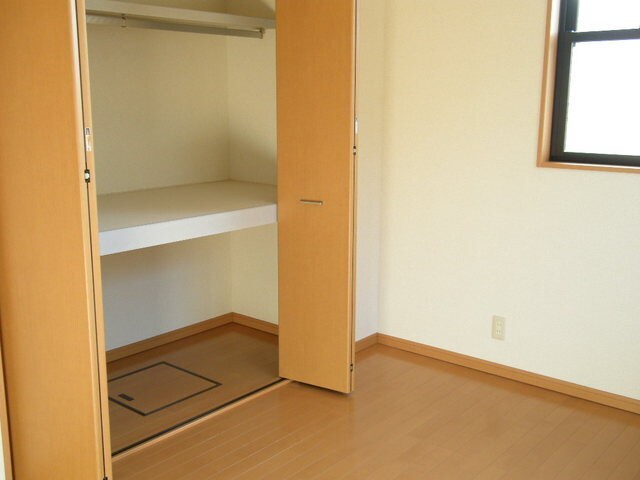 エスト・ハナセンの物件内観写真