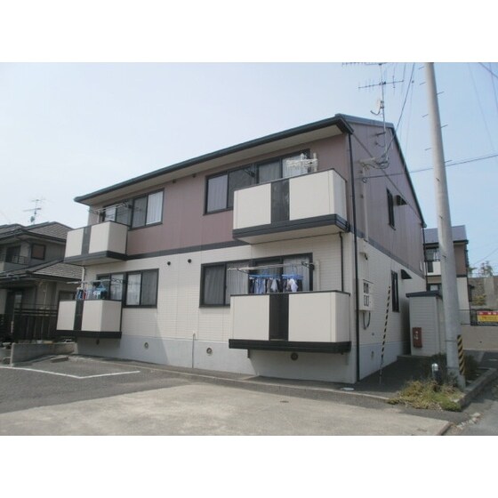 セジュールリベルテＡの物件外観写真