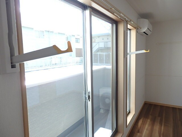 イデアル六丁の目の物件内観写真