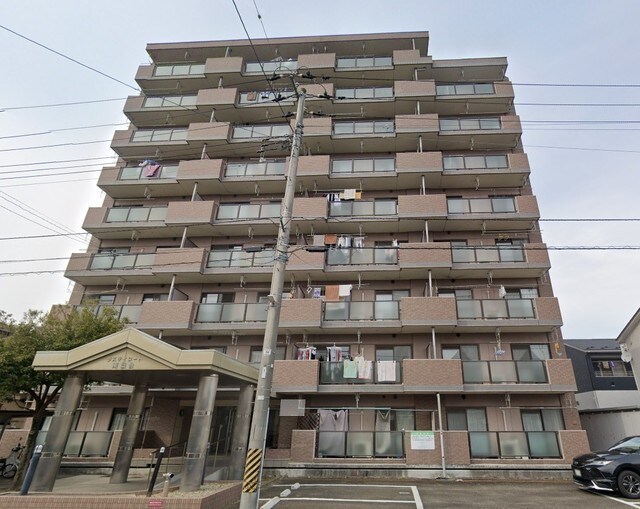 ラスティコート南仙台の物件外観写真