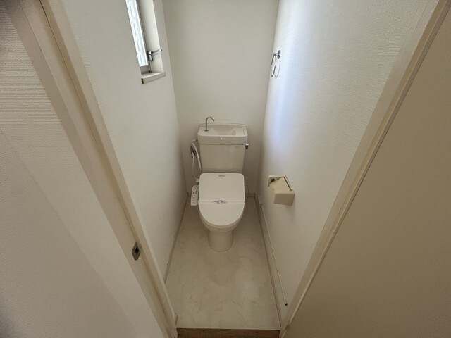 エステートピア赤井Ｂの物件内観写真