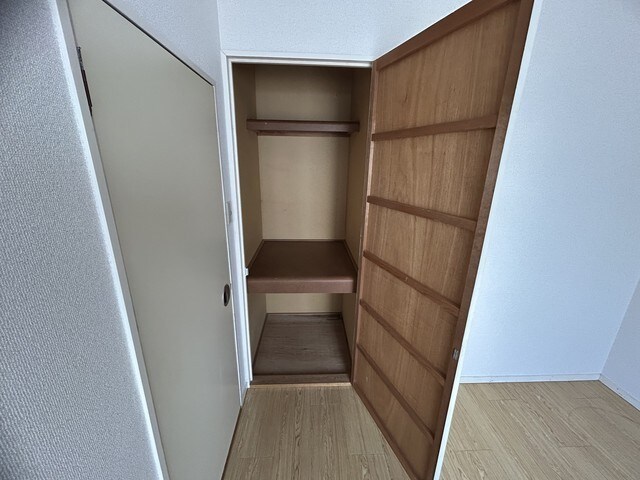 エステートピア赤井Ｂの物件内観写真