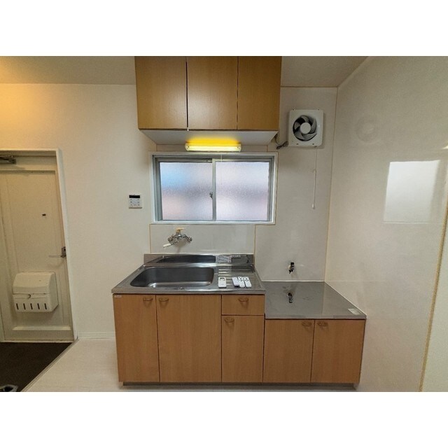 上里ハイツAの物件内観写真