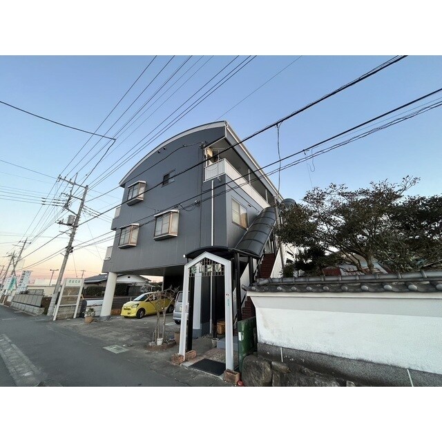 花山ビルの物件外観写真