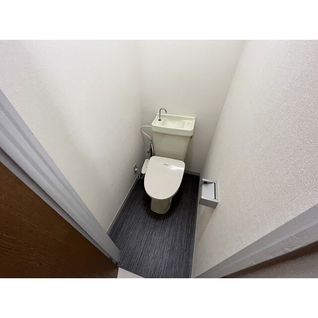 花山ビルの物件内観写真