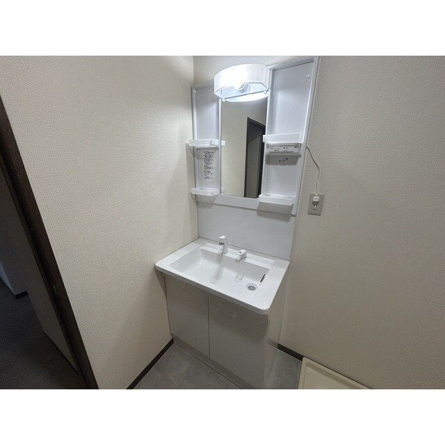 グランデュール瀬戸岡の物件内観写真