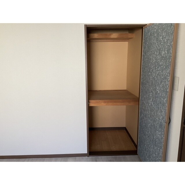 グランデュール瀬戸岡の物件内観写真