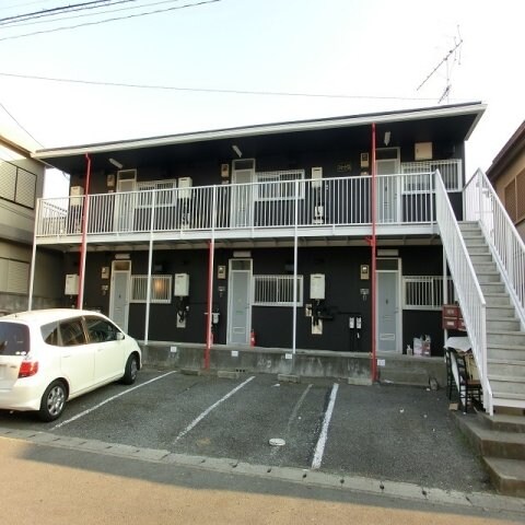 ファミールクロスの物件外観写真