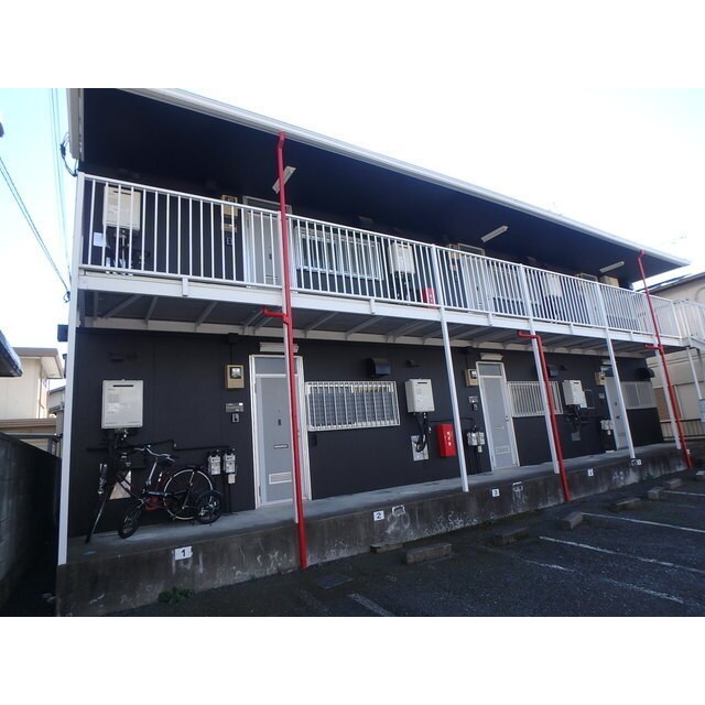 ファミールクロスの物件外観写真