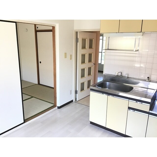 グリーンヴィラの物件内観写真